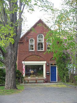 Former firehouse, Windsor, Connecticut httpsuploadwikimediaorgwikipediacommonsthu