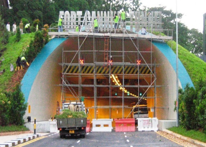 Fort Canning Tunnel Fort Canning Tunnel and Realignment of Stamford Road Gall Zeidler