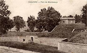 Fort de Caluire httpsuploadwikimediaorgwikipediacommonsthu