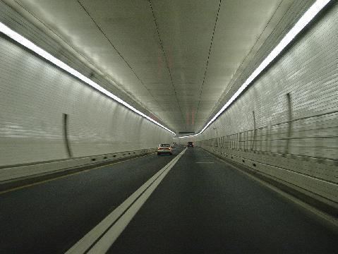 Fort McHenry Tunnel wwwdcroadsnetcrossingsfortmchenryimg13jpg