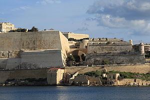 Fortifications of Valletta httpsuploadwikimediaorgwikipediacommonsthu