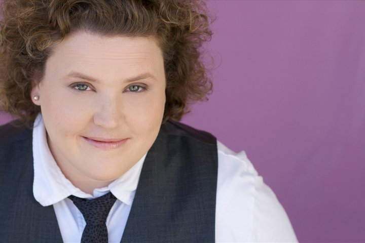 Fortune Feimster Getting to Know quotChelsea Latelyquot Comedian Fortune Feimster