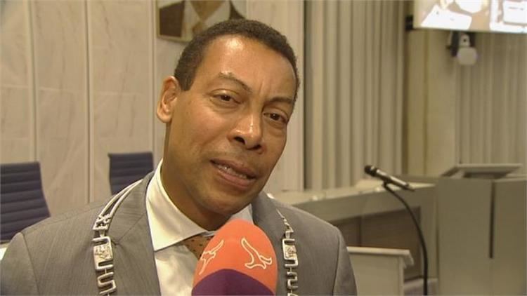 Franc Weerwind Franc Weerwind genstalleerd als burgemeester Nieuws