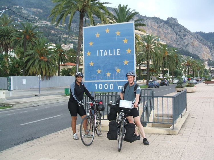 France–Italy border Long Haul Cyclist The pleasures and pain of global cycling