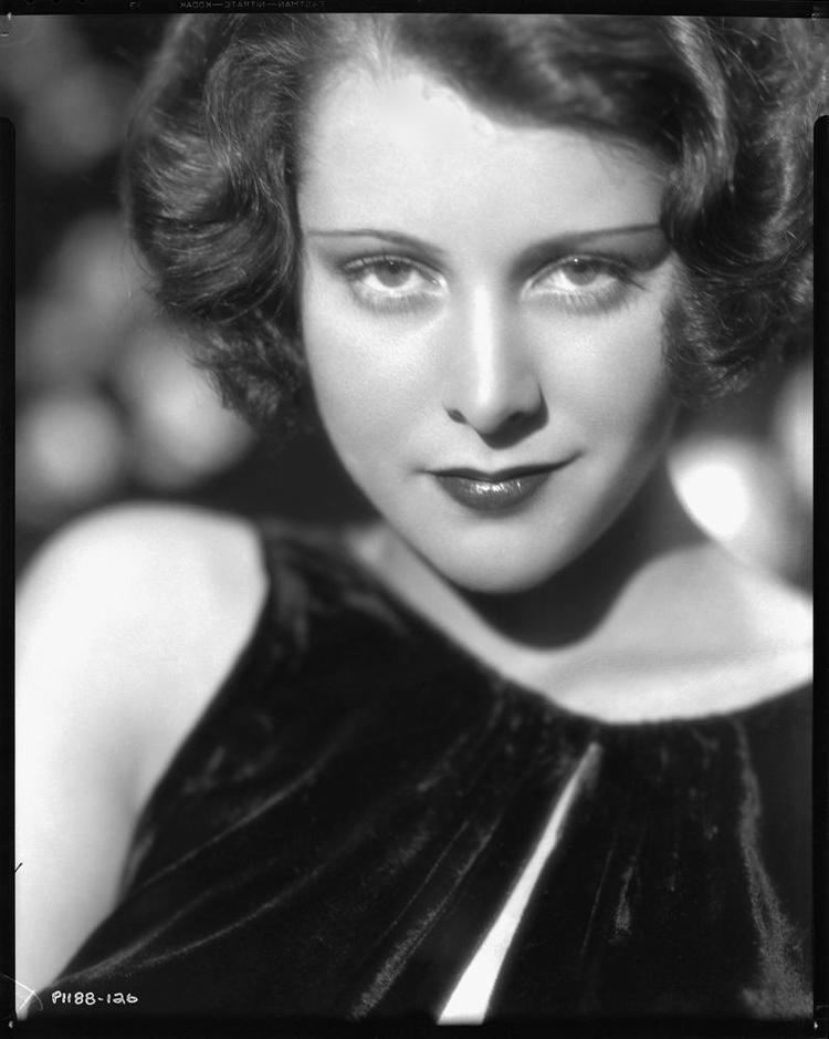 Frances Dee 100302381jpgv8CE7141188C9D20