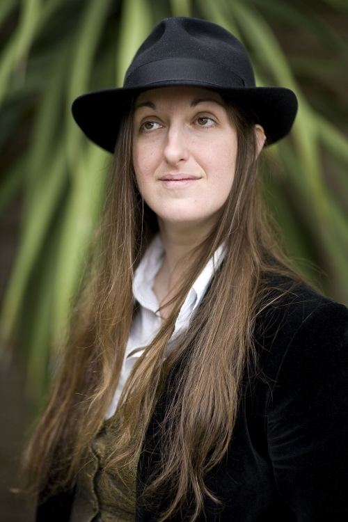 Frances Hardinge Frances Hardinge39s Twisted City The Paint Factory