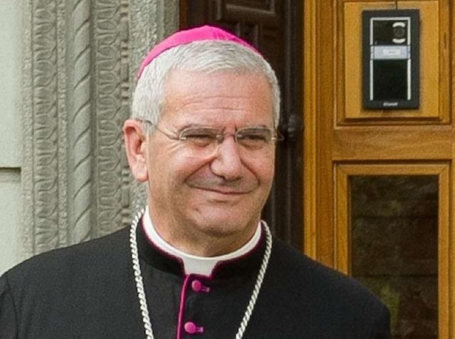 Francesco Beschi Il vescovo mons Beschi a Concesio Una serata dedicata a