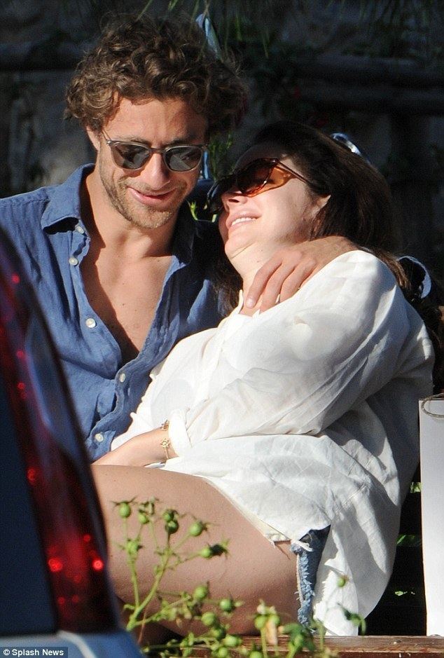Francesco Carrozzini Lana Del Rey enjoys passionate kiss with photographer