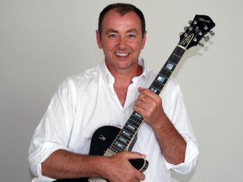 Francis Dunnery mediaents24networkcomimage0000536722cd3ccab