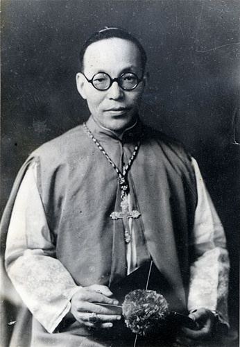 Francis Hong Yong-ho httpsuploadwikimediaorgwikipediacommons99