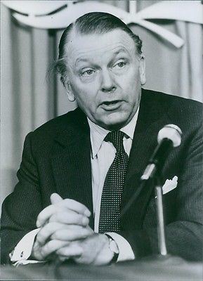 Francis Pym Vintage Photo Of British Politician Francis Pym 1982 Camera