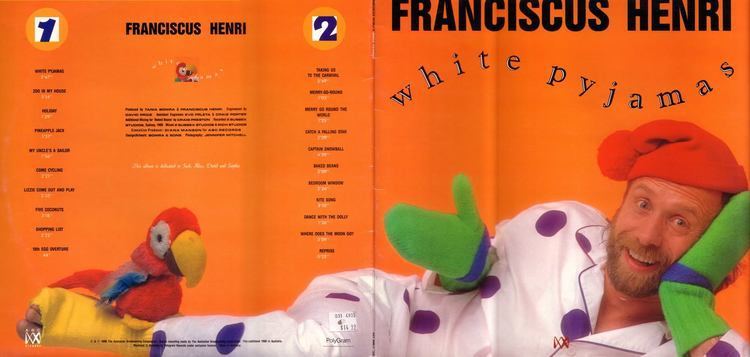 Franciscus Henri EatMyShortz39 Blog White Pyjamas with purple polka dots