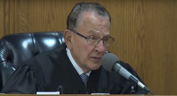 Frank Caprio (judge) Judge Frank Caprio is our new hero and heres why BreakingNewsie