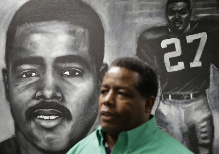 Frank Hawkins From NFL to pot former Raiders player Frank Hawkins sells weed in