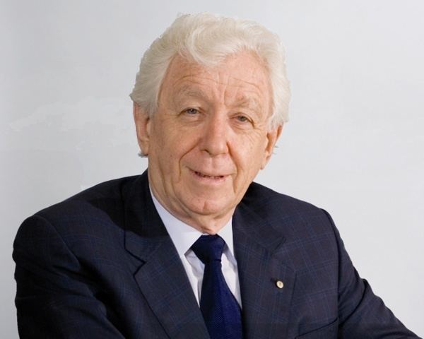 Frank Lowy Frank Lowy is giving everyone a pearl necklace The FAT