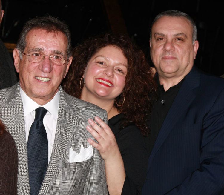 Frank Pellegrino (actor) Sopranos actor Frank Pellegrino passes away after battling lung cancer