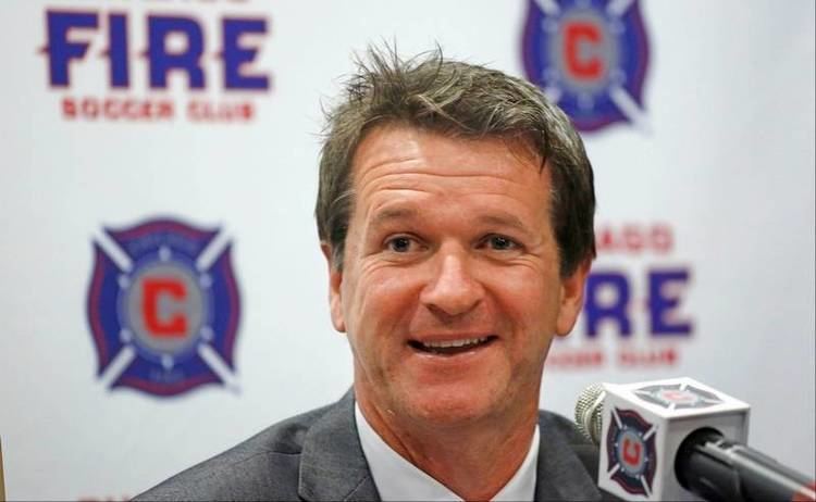 Frank Yallop Chicago Fire puts Yallop in charge