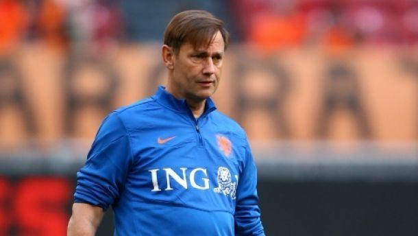 Frans Hoek Edwin van der Sar praises new United goalkeeper coach
