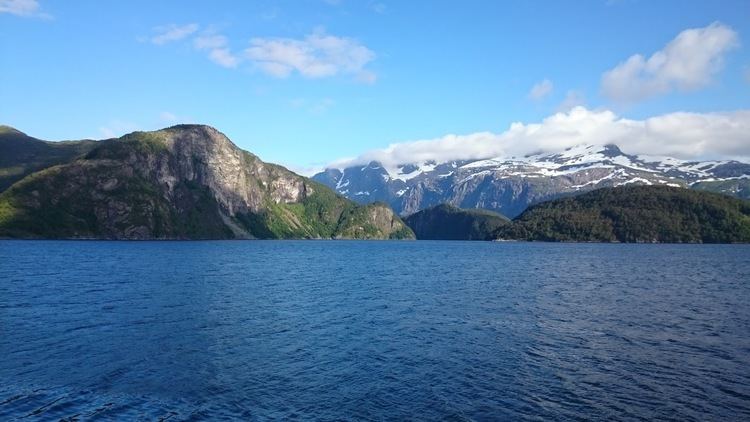 Førde Fjord Globetrotting Galore by Gunnar Garfors La oss ta Frdefjorden attende
