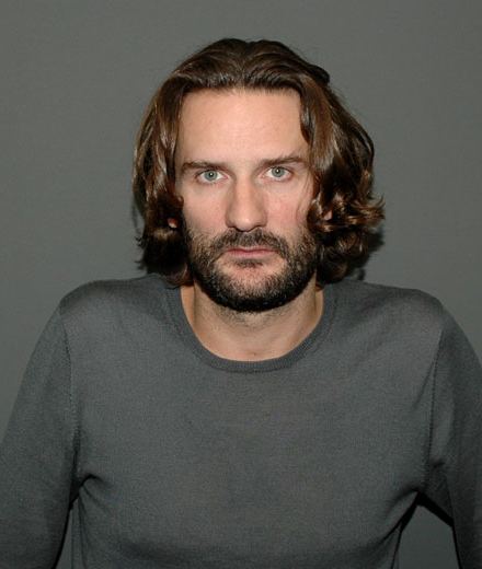 Frédéric Beigbeder Classify french novelist Frederic Beigbeder