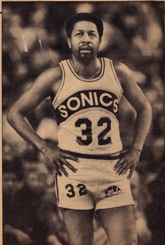 Fred Brown (basketball) fred brown 32 Flickr Photo Sharing