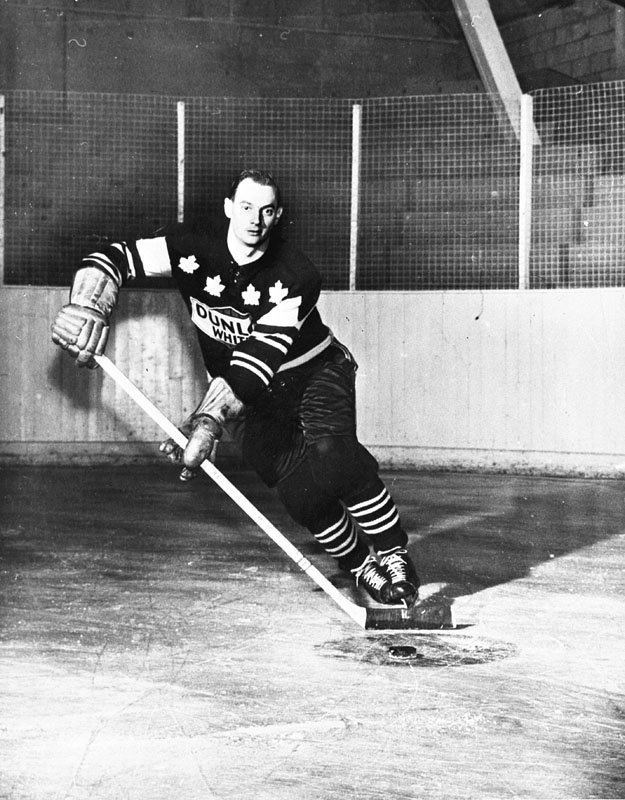 Fred Etcher Tom Hawthorns blog Fred Etcher hockey player 19322011