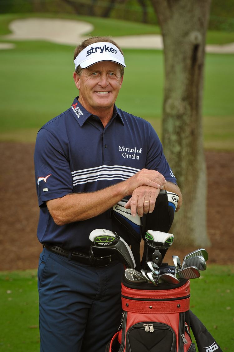 Fred Funk Stryker Pro Golfer Fred Funk Host Free Round of Golf for Local