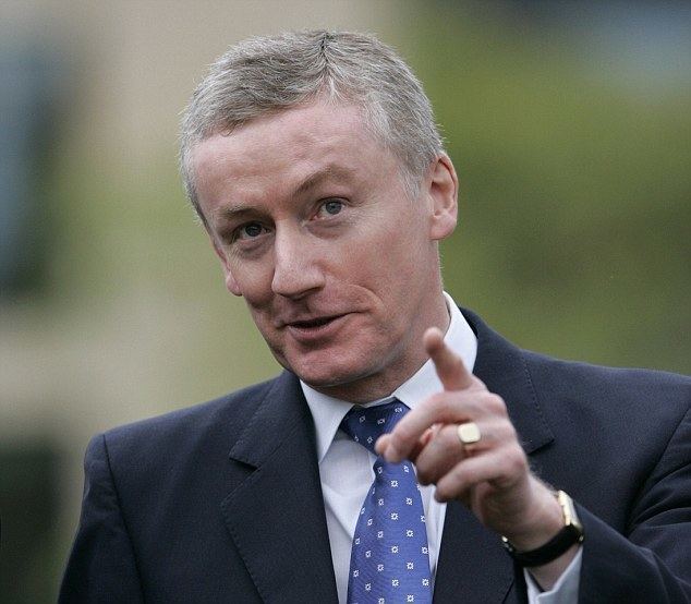Fred Goodwin Fred the Shred asked to voluntarily repay 6million in RBS