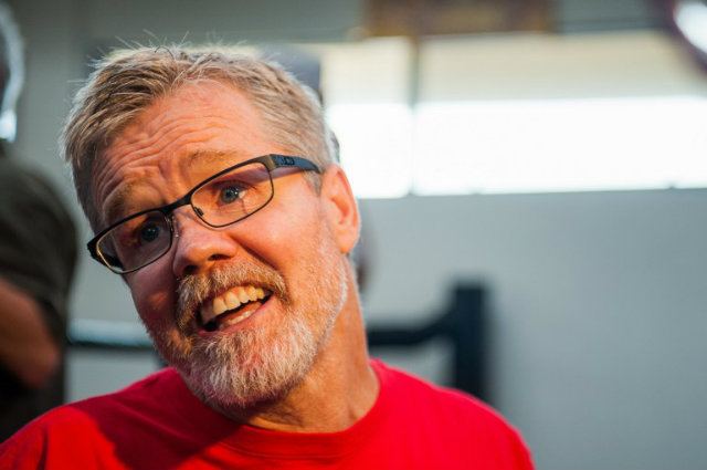 Fred Roach Freddie Roach wins another Trainer of the Year award