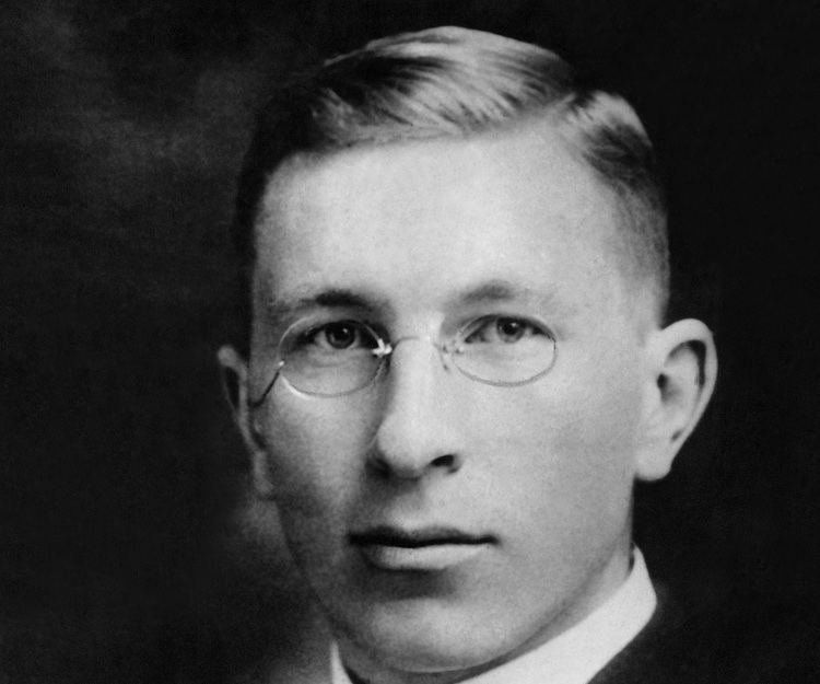 Frederick Banting Frederick Banting Biography Facts Childhood Family Life