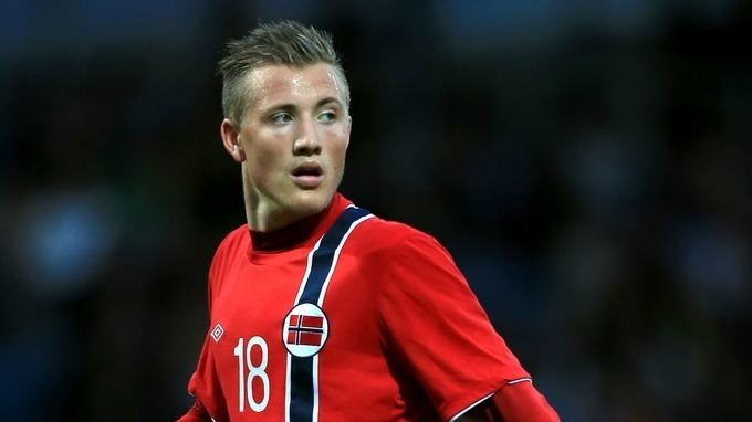 Fredrik Ulvestad Burnley sign new midfielder on free transfer ITV News
