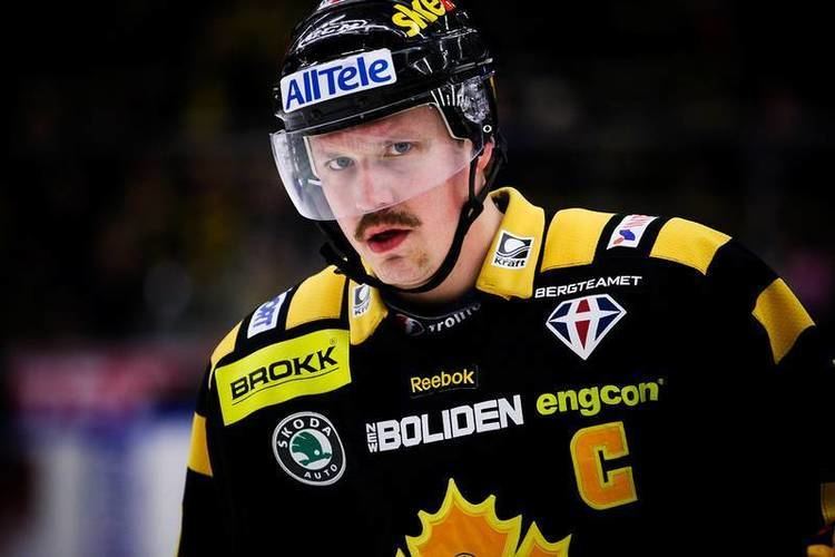 Fredrik Warg Efter nackskadan nu slutar Warg Hockey Sportbladet