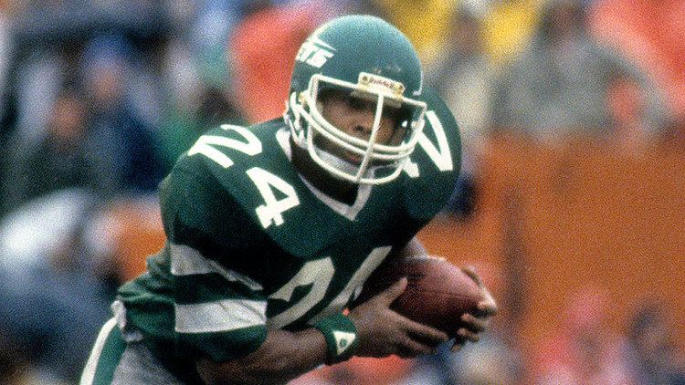 Former New York Jets' player Freeman McNeil during halftime of an NFL  football game Monday, Oct. 17, 2011 in East Rutherford, N.J. (AP Photo/Bill  Kostroun Stock Photo - Alamy