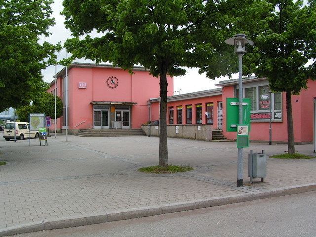 Freilassing station