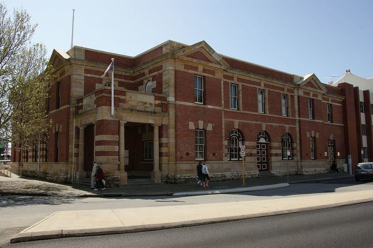 Fremantle Customs House httpsuploadwikimediaorgwikipediacommonsthu