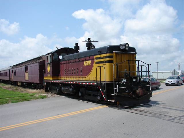 Fremont and Elkhorn Valley Railroad httpssmediacacheak0pinimgcomoriginals91