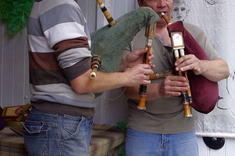 French bagpipes