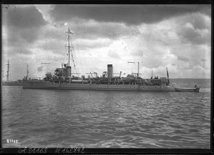 French destroyer Branlebas