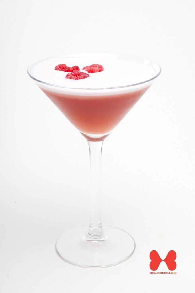 French Martini French Martini Cocktail Recipes Raspberry Liqueur Cocktails