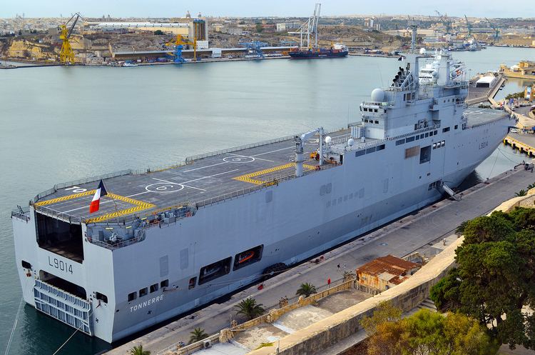 French ship Tonnerre (L9014) Tonnerre The French Navy39s assault ship L9014 Tonnerre in Flickr