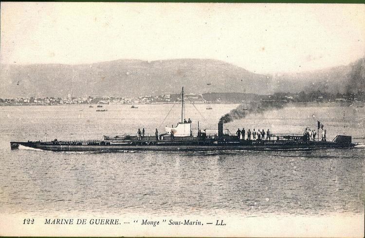 French submarine Ampère