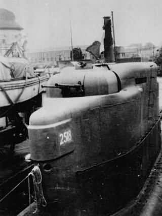 French submarine Roland Morillot (S613) wwwubootefrimagesrm25jpg