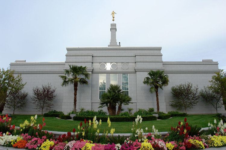 Fresno California Temple Fresno California LDS Mormon Temple Photographs Page 1