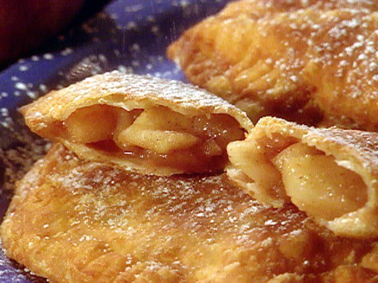 Fried pie 1000 ideas about Fried Pies on Pinterest Amish recipes Apple