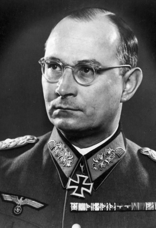 Friedrich Olbricht httpsuploadwikimediaorgwikipediacommons88