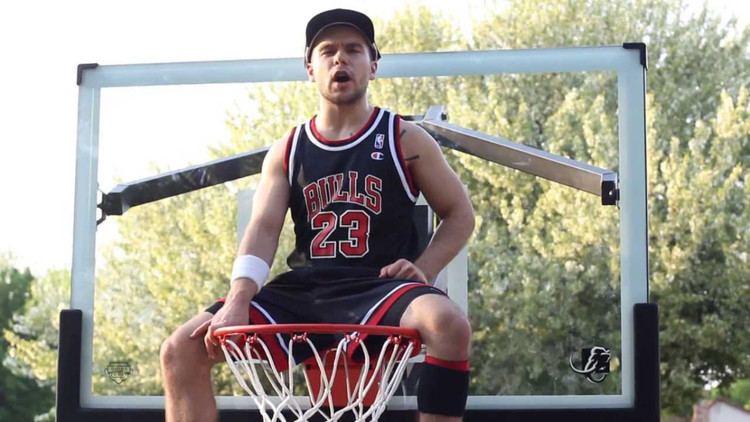 Froggy Fresh Dunked On A Music Video By Amateur Rapper Froggy Fresh
