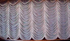 Front curtain