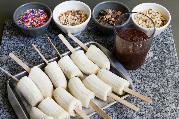 Frozen banana cfthelittleepicureancomwpcontentuploads2013