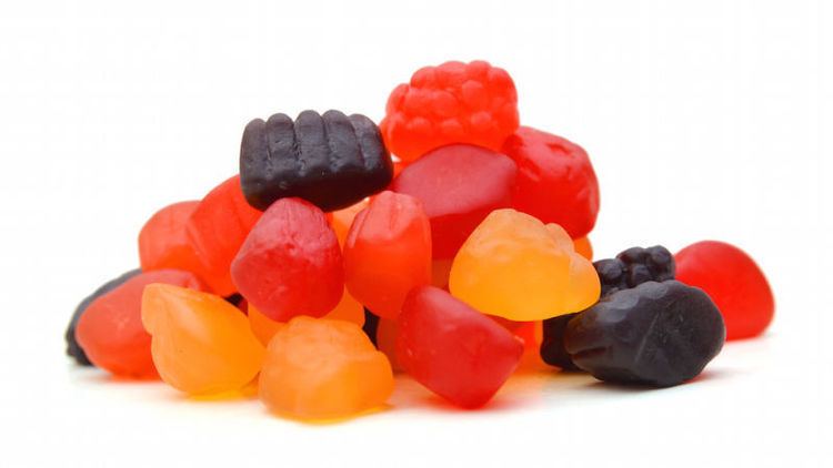 Fruit snack Healthy39 Fruit Snacks Are Just Overpriced Candy Lawsuit Claims