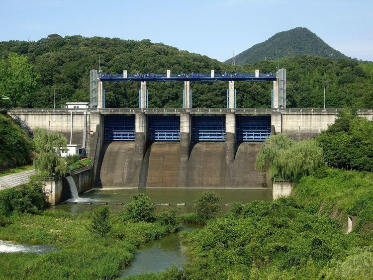 Fuchu Dam httpsuploadwikimediaorgwikipediacommonsthu